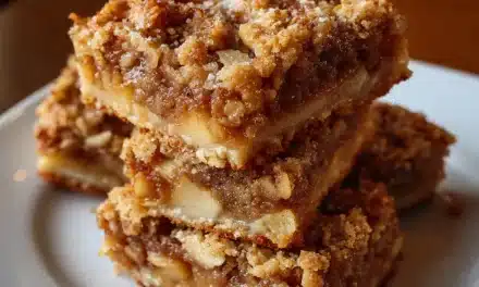 Apple Crisp Bars: A Delightful Dessert in 30 Minutes