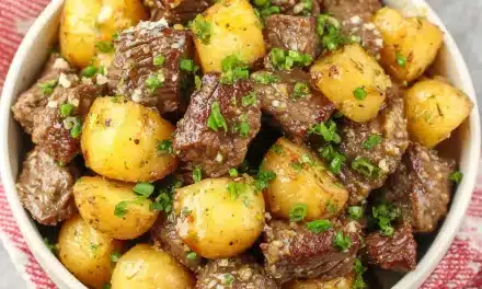 Garlic Butter Beef Bites & Potatoes: A Foolproof Weeknight Delight
