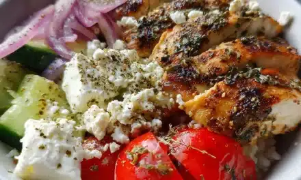 Delicious Low-Carb Greek Chicken Bowls for a Healthy Meal