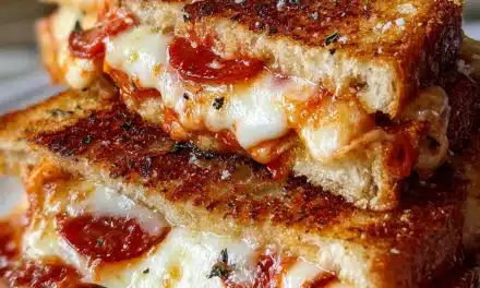 Pizza Grilled Cheese: A Delicious Fusion of Flavors
