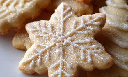 Cut-out Sugar Cookies: Delicious and Effortless Baking