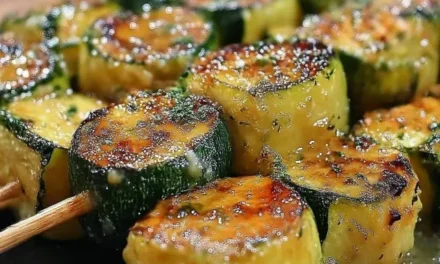 Garlic Butter Zucchini Skewers – A Flavorful & Easy Weeknight Meal
