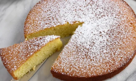 Irresistible Irish Tea Cake: A Classic 60-Minute Delight