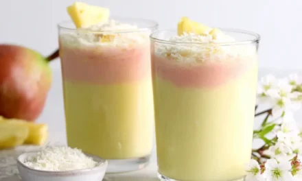 Anti-Inflammatory Pineapple Smoothie: A Refreshing and Healthy Treat